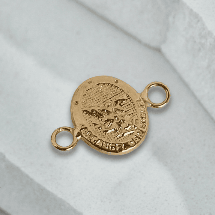 freepik__extract-the-hardware-from-the-reference-image-and-__74300cp