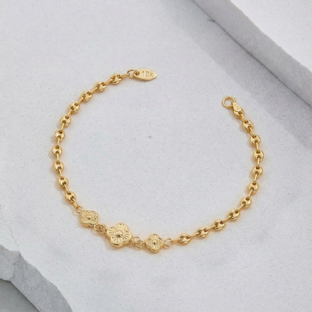 freepik__extract-the-anklet-from-the-reference-image-and-co__78314